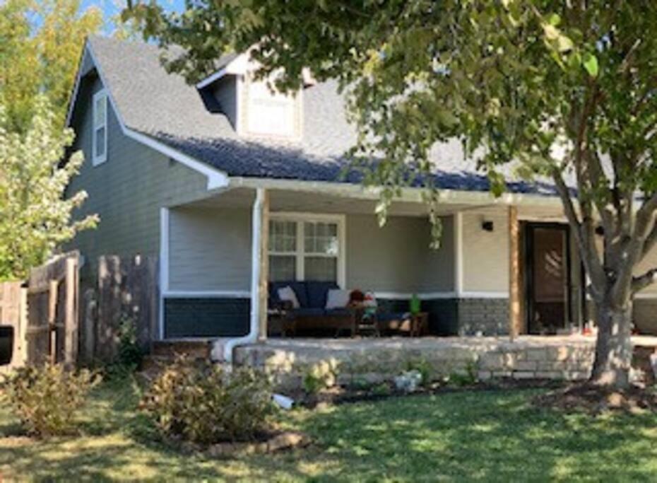 Wow! Spacious Retreat & Amazing Yard 2400+4Bd/3Bth Wichita Eksteriør bilde