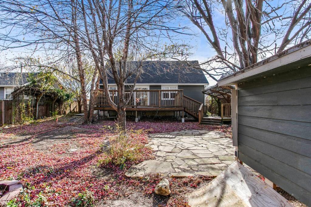 Wow! Spacious Retreat & Amazing Yard 2400+4Bd/3Bth Wichita Eksteriør bilde